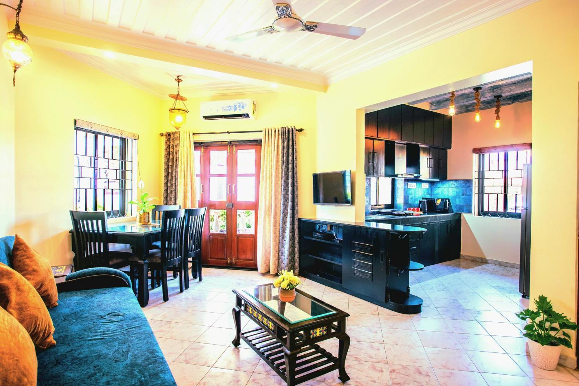 'Golden Sea Pearl' 1 Bhk Beach Apartment Бенаулим Экстерьер фото
